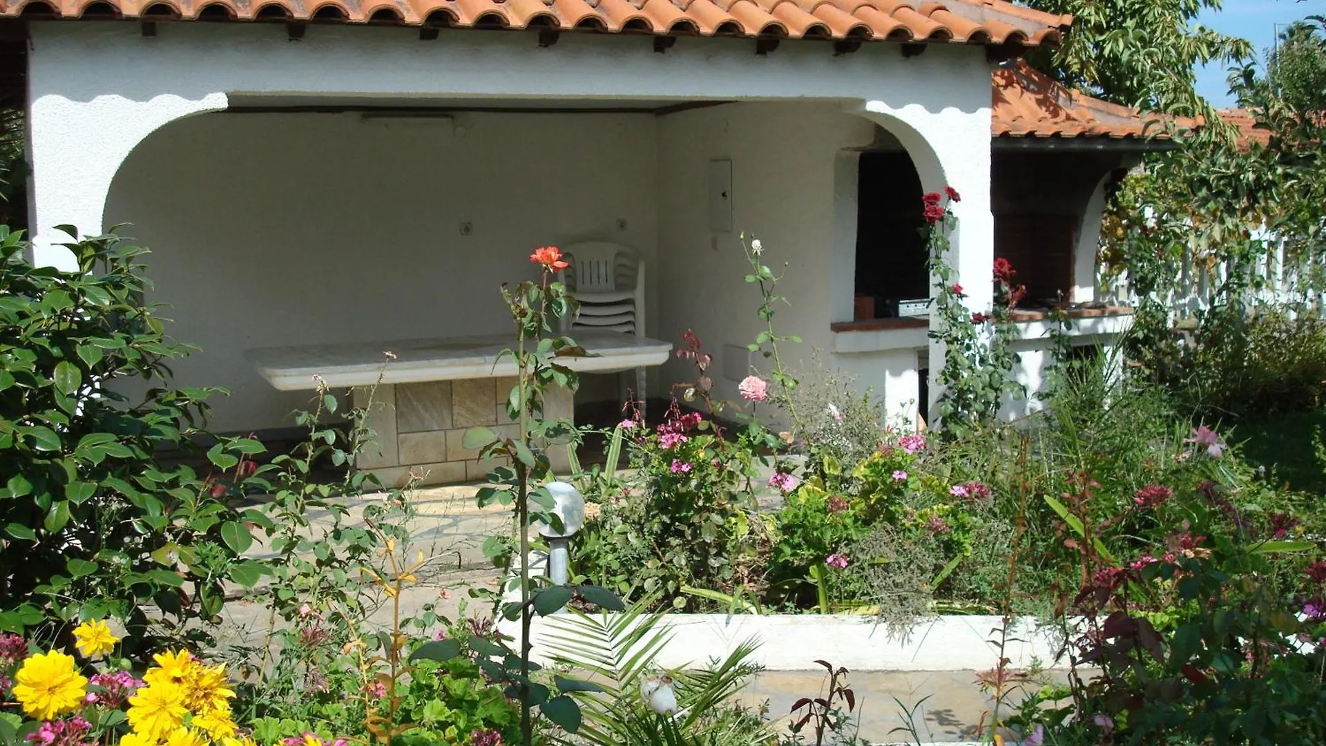 Villa Tonia Apartments Sarti