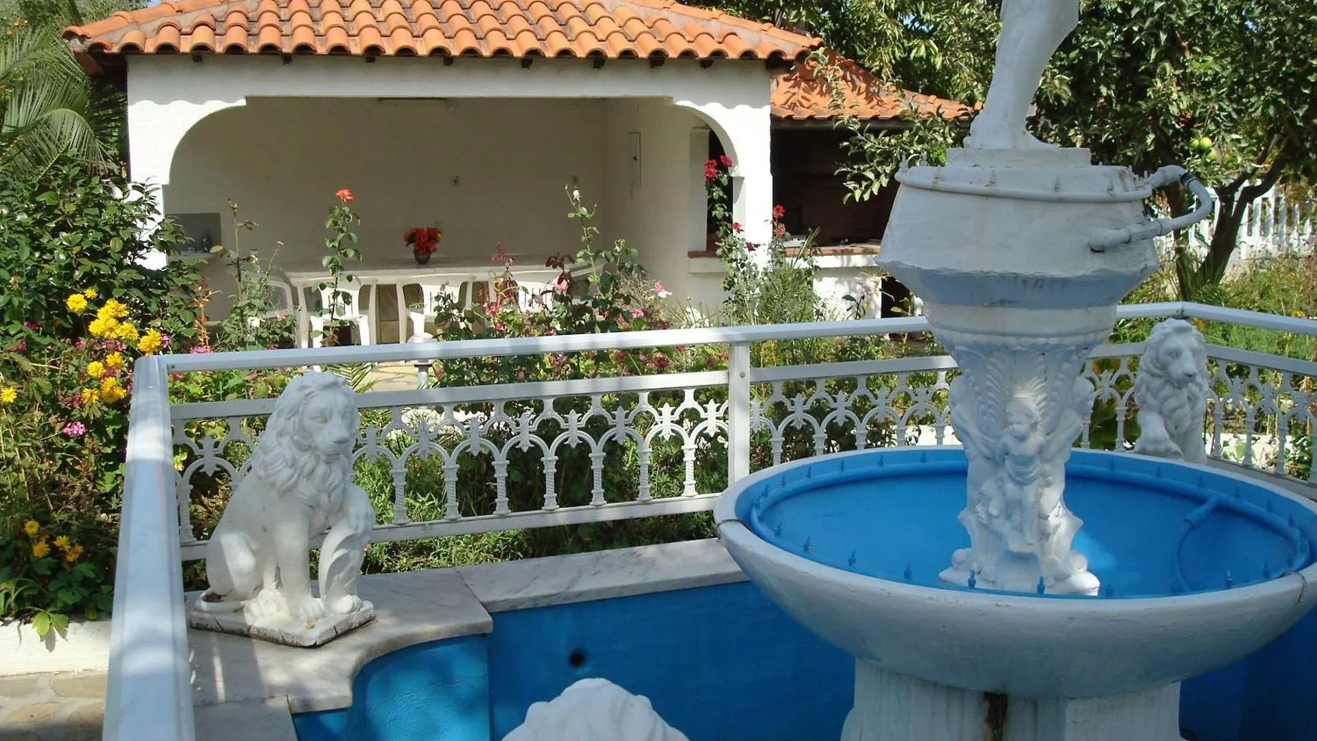 Villa Tonia Apartments Sarti